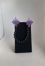 Load image into Gallery viewer, Atomic Star Cardigan Clips in Light Purple and Black