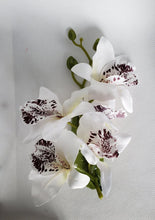 Load image into Gallery viewer, Butterfly Orchid Hair Flower in White