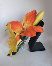 Load image into Gallery viewer, Double Lily and Dandelion Hair Flower