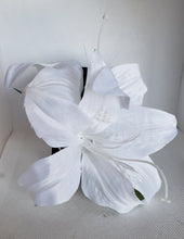 Load image into Gallery viewer, Double Lily Hair Flower in white