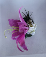 Load image into Gallery viewer, Single Lily Hair Flower in Lavender