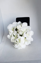 Load image into Gallery viewer, Geranium Cluster Hair Flower in Off White