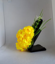 Load image into Gallery viewer, Mini Hydrangea Cluster Hair Flower in Yellow