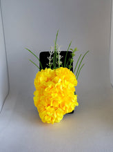 Load image into Gallery viewer, Mini Hydrangea Cluster Hair Flower in Yellow