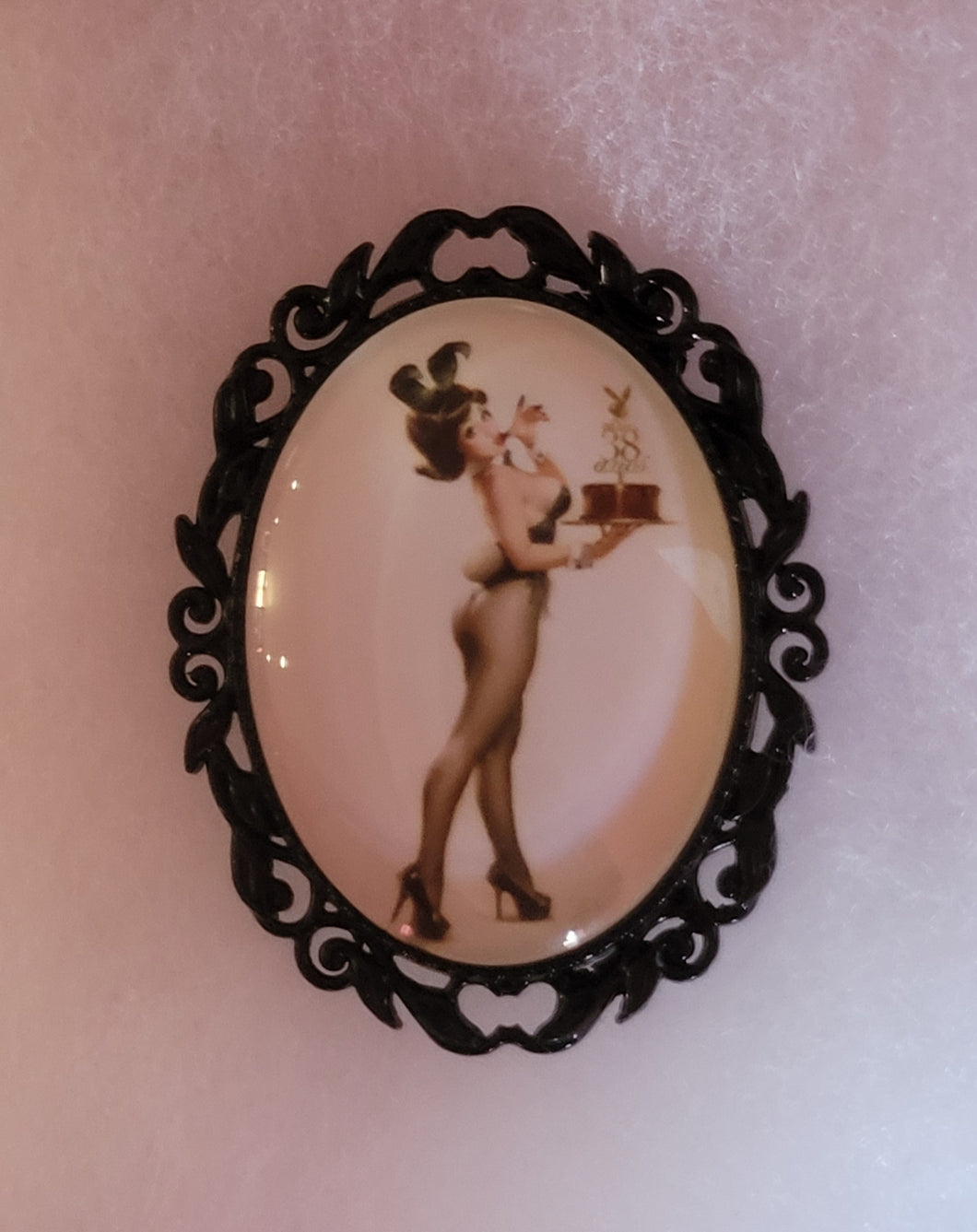 Pinup Cameo (Style 3)