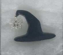 Load image into Gallery viewer, Witch hat brooch with spider
