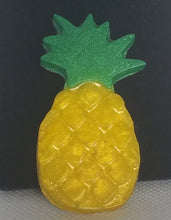 Load image into Gallery viewer, Pineapple Brooch
