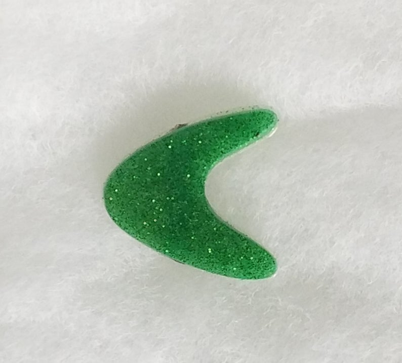 Small Atomic Boomerang Brooch in green