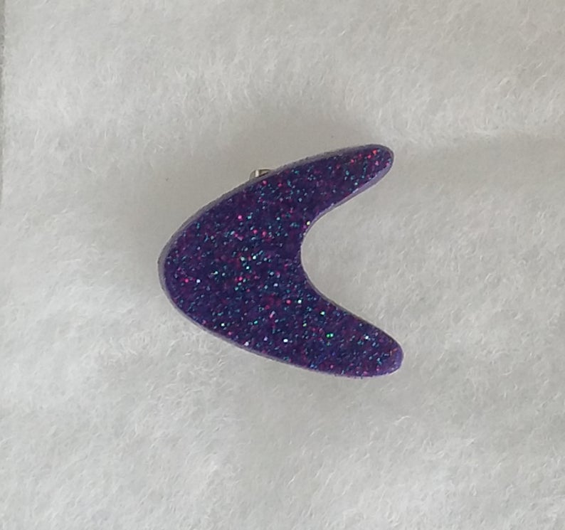 Small Atomic Boomerang Brooch in Galaxy Purple