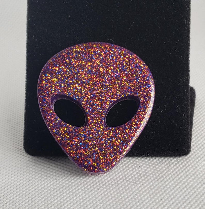 Alien Brooch in Amethyst