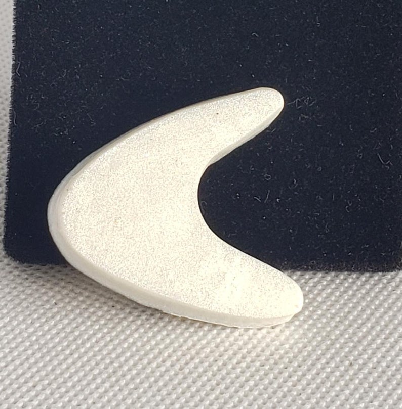 Small Atomic Boomerang Brooch in Shimmery White