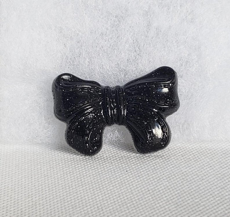 Bow Brooch in Black