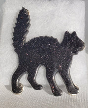 Load image into Gallery viewer, Cat Silhouette Brooch in black
