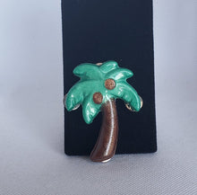 Load image into Gallery viewer, Coconut Tree Brooch
