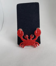 Load image into Gallery viewer, Glittery Crab Brooch in Bitten Red
