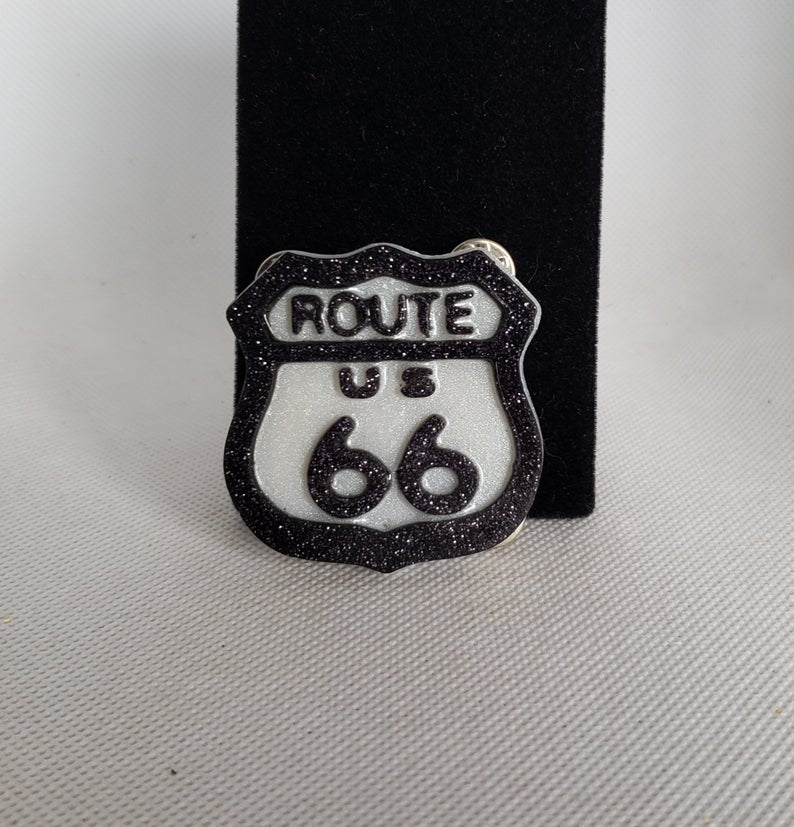 Route 66 Brooch in Shimmery and Black