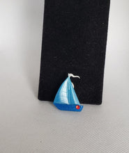 Load image into Gallery viewer, Sailboat Brooch in blue and white
