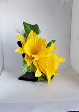 Load image into Gallery viewer, Double Daffodil and Ivy Hair Flower
